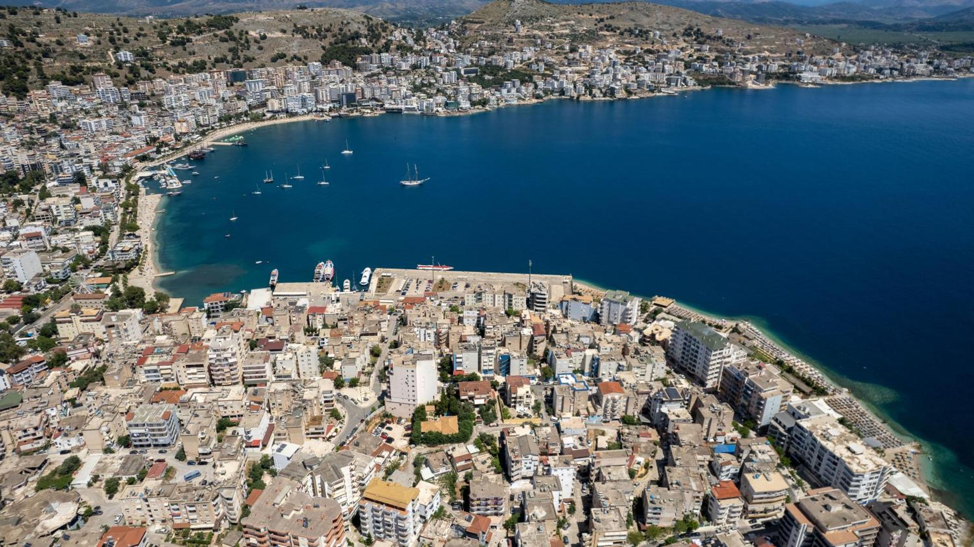 Hoteleks & Hotel Sarande
